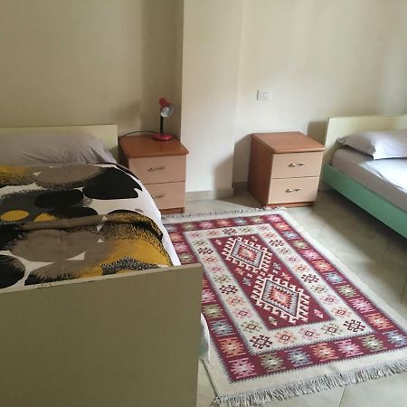 Nina Guest House Тирана Экстерьер фото