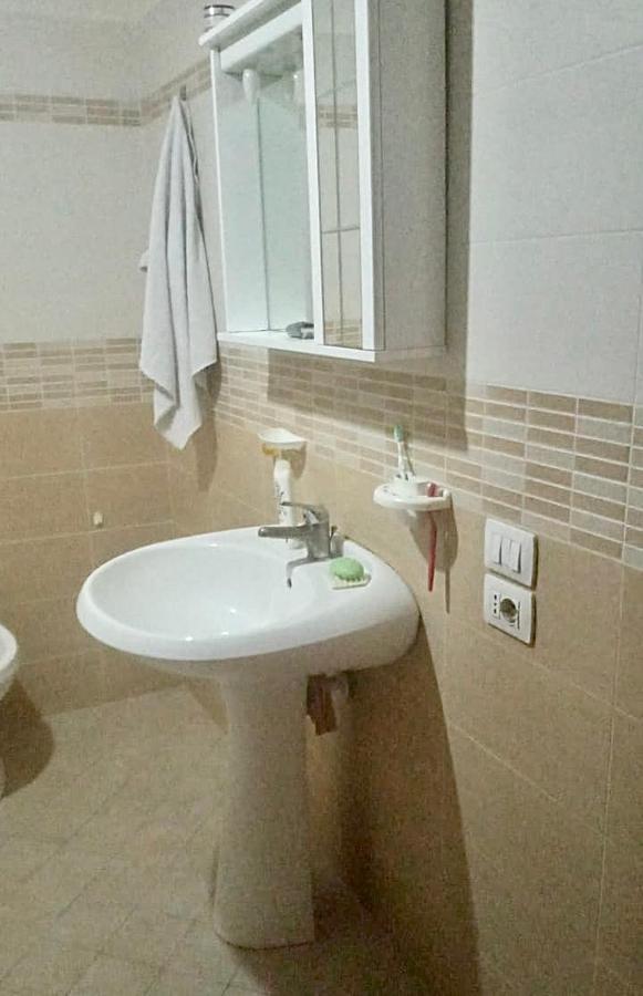 Nina Guest House Тирана Экстерьер фото