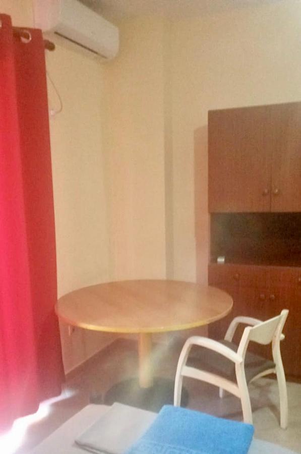 Nina Guest House Тирана Экстерьер фото