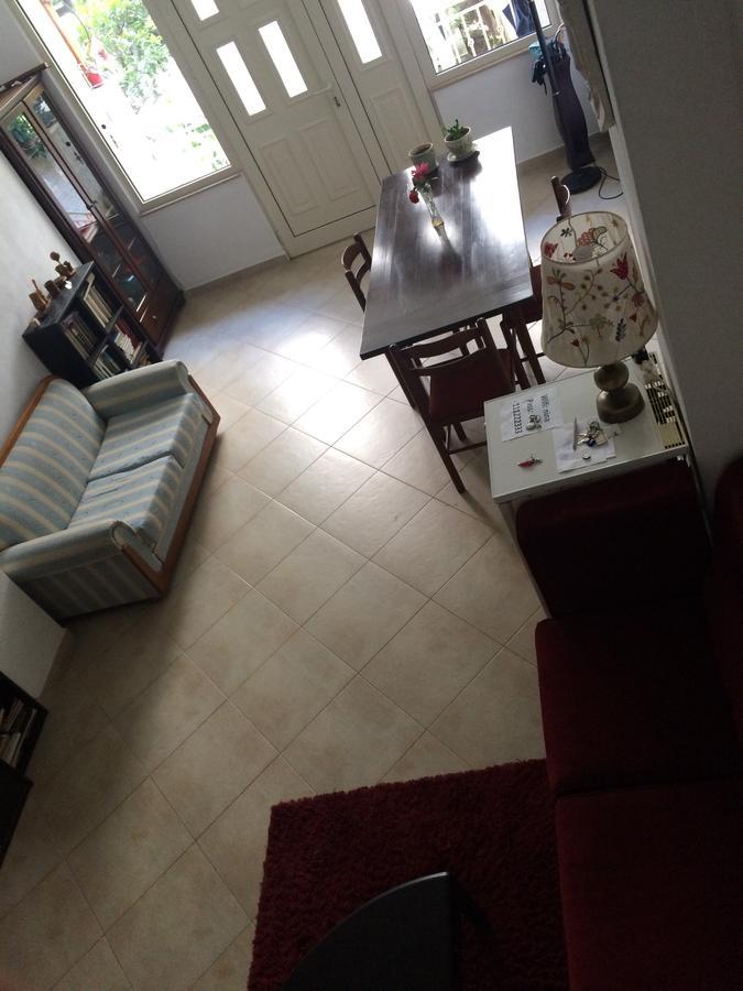 Nina Guest House Тирана Экстерьер фото