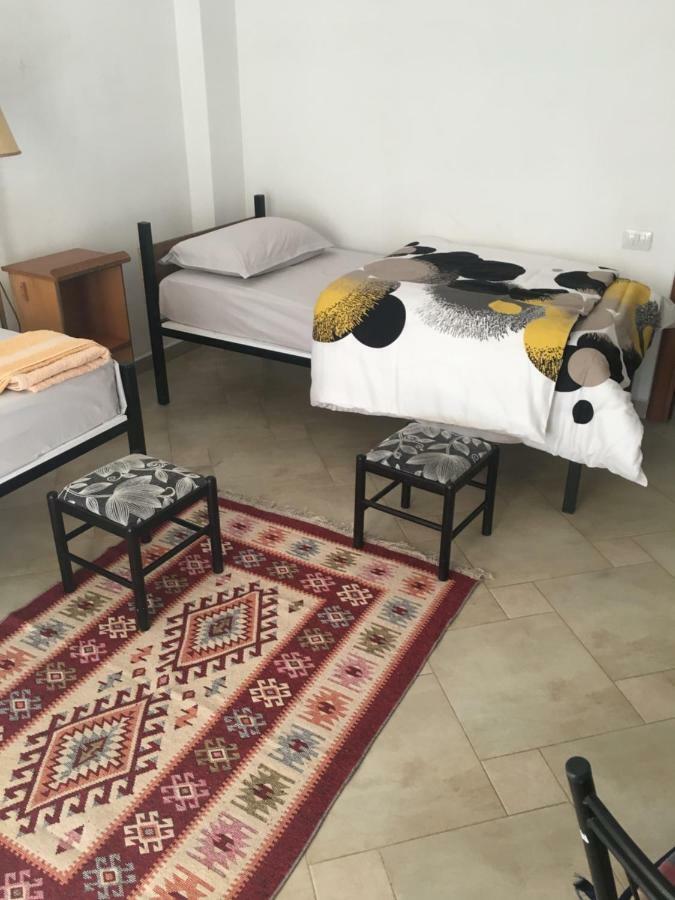 Nina Guest House Тирана Экстерьер фото
